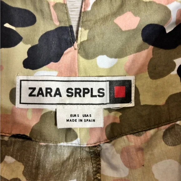 Women’s Y2k camo pants - Picture 2 of 4